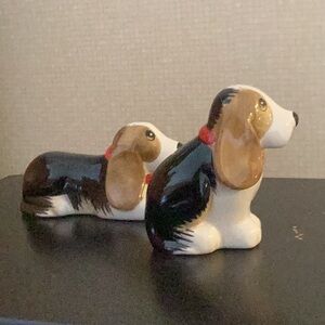 New Pioneer Woman Basset Hound Charlie & Walter Salt And Pepper Shakers